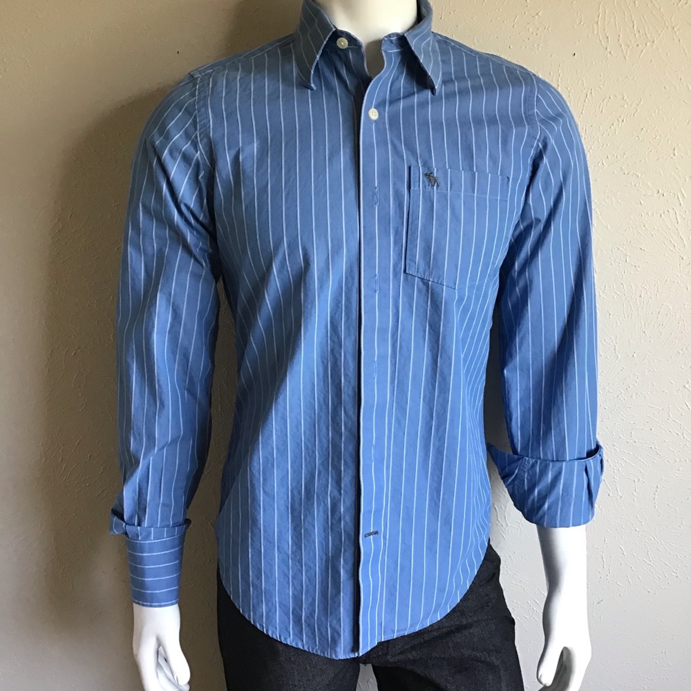 Men’s shirt blue white lines